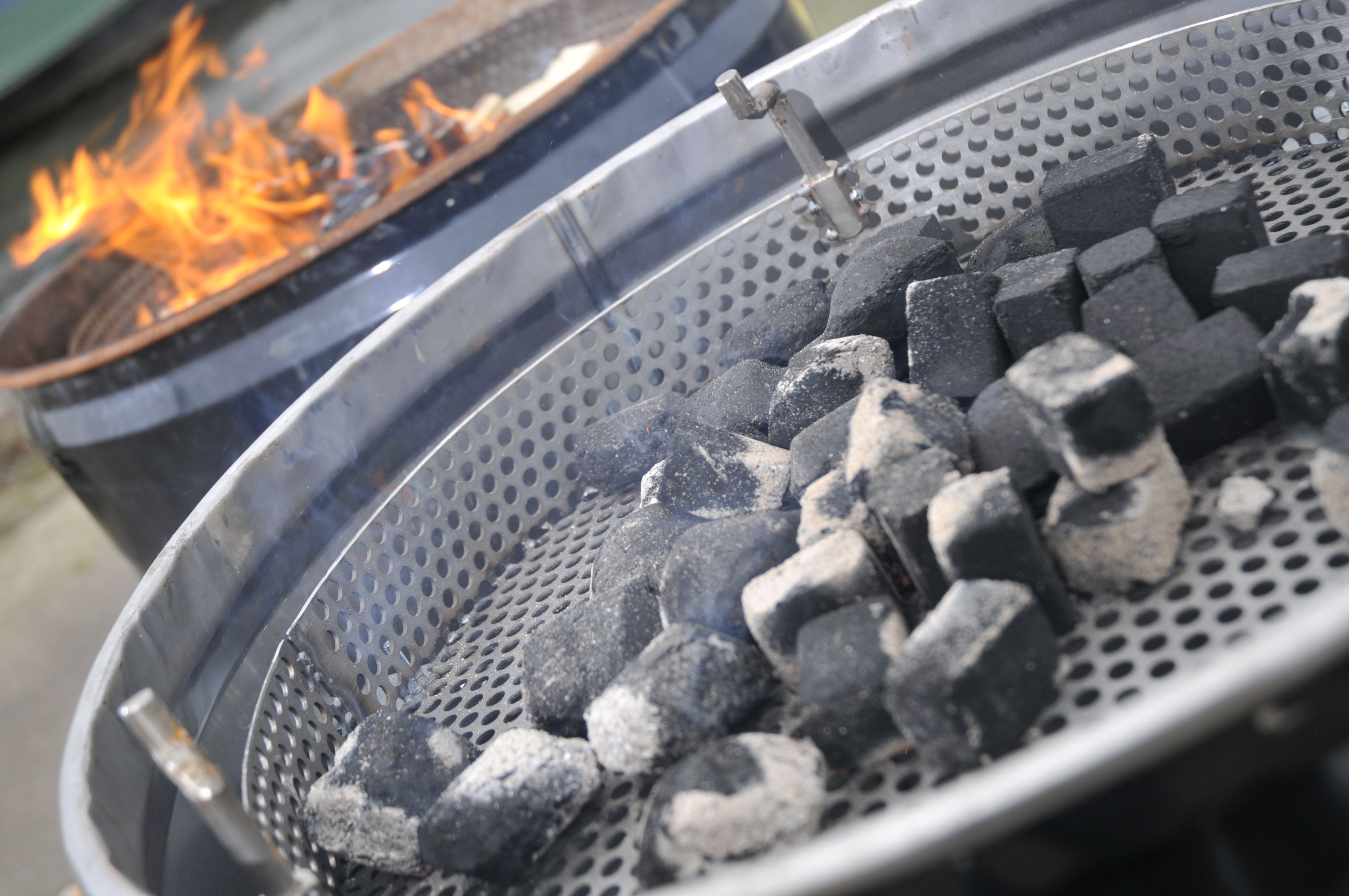 Prestatie stem Grappig BarrelQ Vuurkorf en Barbecue in één