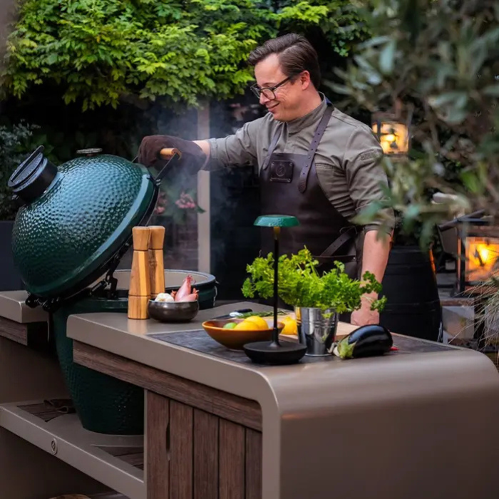 Big Green Egg kamado barbecue large