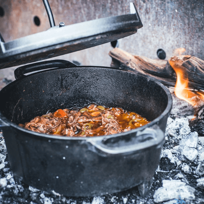 The Windmill Dutch Oven 4,5 Qt Limited Edition Pre-seasoned The Windmill Dutch Oven 4,5 Qt Limited Edition Pre-seasoned