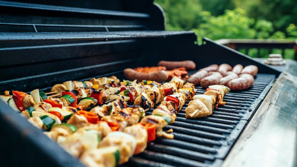 Hoe maak je het barbecue rooster makkelijk schoon?}